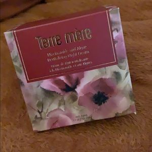 New In Box. Terre Mere Night Cream